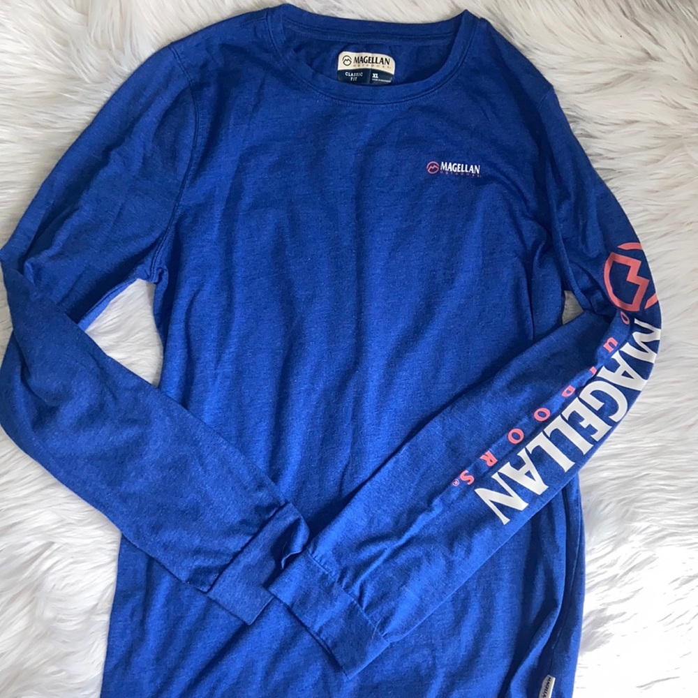Magellan outdoors blue long sleeve T-shirt classic fit